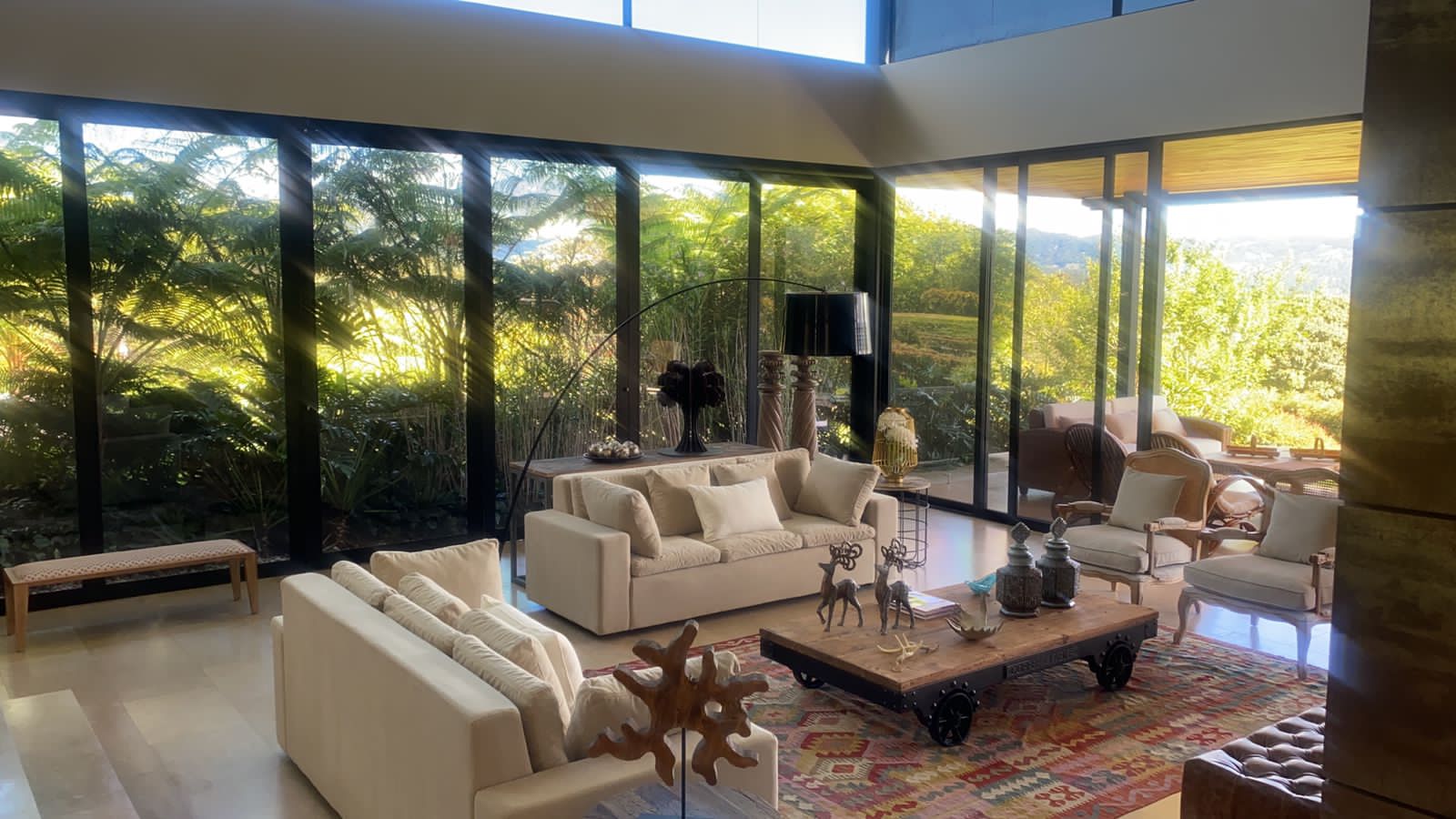 Incredible Two-Level Modern La Ceja Mansion an Hour From Medellin – Country Living at Its Finest Incredible Two-Level Modern La Ceja Mansion an Hour From Medellin – Country Living at Its Finest