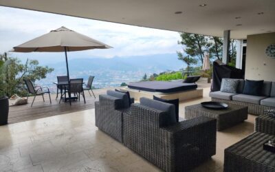El Poblado ,Medellin Home for Sale | 5BR w/ A/C & Jacuzzi