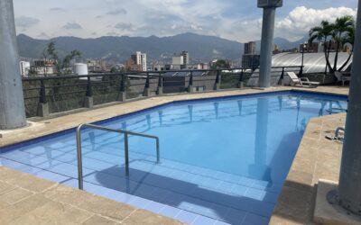 title Distinctive Well Located El Poblado Renaissance Building Condo With Classic Styling & Compelling Rooftop Pool