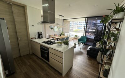 title Well-Located Envigado Short-Term Rental Apartment With Low Carrying Costs and Modern Design