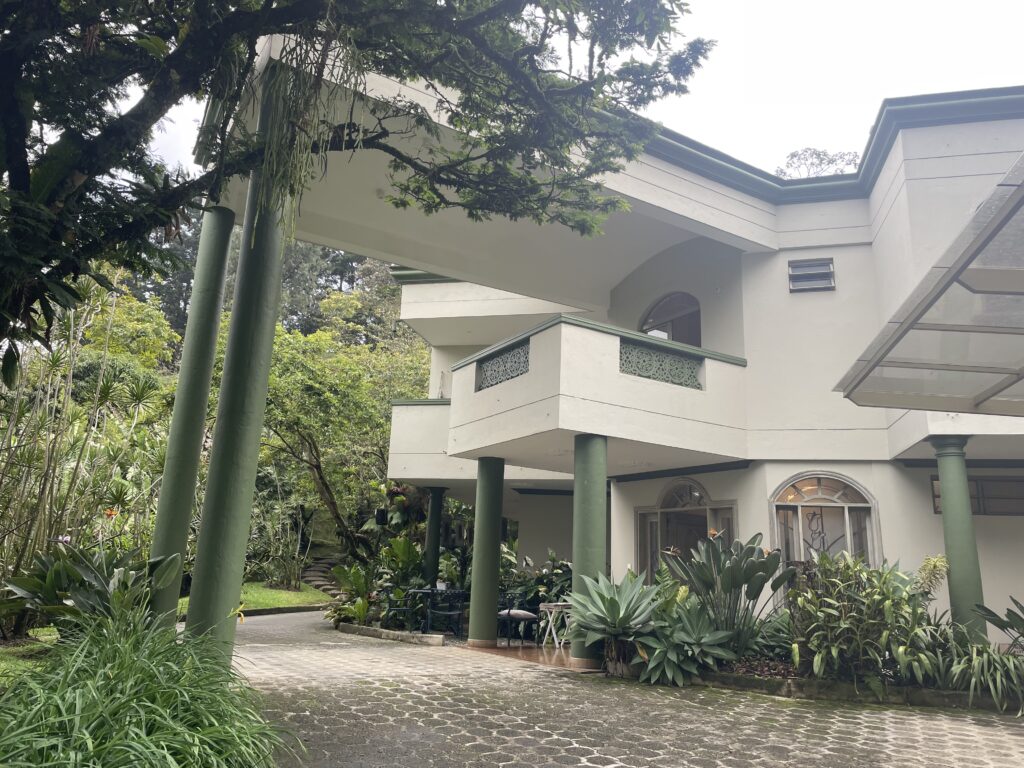 El Poblado House for Sale | Gated 4BR Near Las Palmas