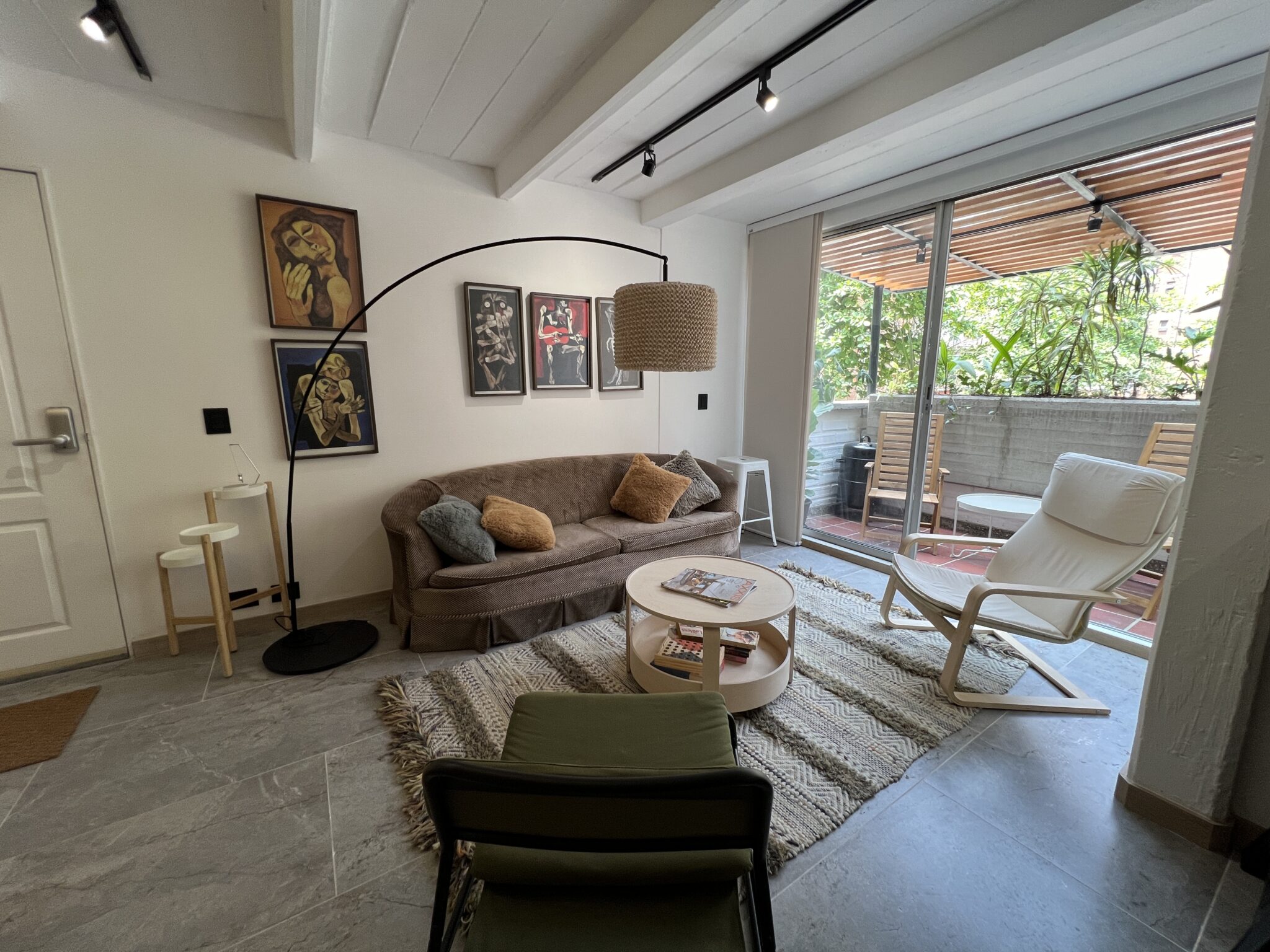 First-Floor, Turnkey El Poblado 2BR Apartment With Modern Finishing’s and Luxurious Master Bathroo, First-Floor, Turnkey El Poblado 2BR Apartment With Modern Finishing’s and Luxurious Master Bathroo,