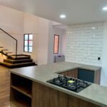 Freshly Remodeled, Low Cost Per M2, Two-Level Laureles Penthouse Steps From the Segundo Parque Entertainment Zone