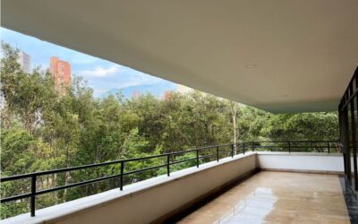 title 3BR San Lucas (El Poblado) Apartment In Exclusive One Unit Per Floor Building With Green Views and Ample Balcony Spaces