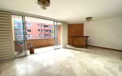 title Price Reduced! 3BR Laureles Apartment In Perfect Location Walkable to Segundo Parque Entertainment