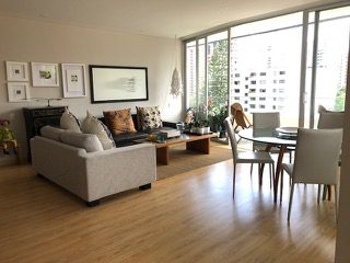 title 2BR EL Poblado Apartment Walkable To The Golden Mile and Oviedo Mall With A Swimming Pool and a Gym