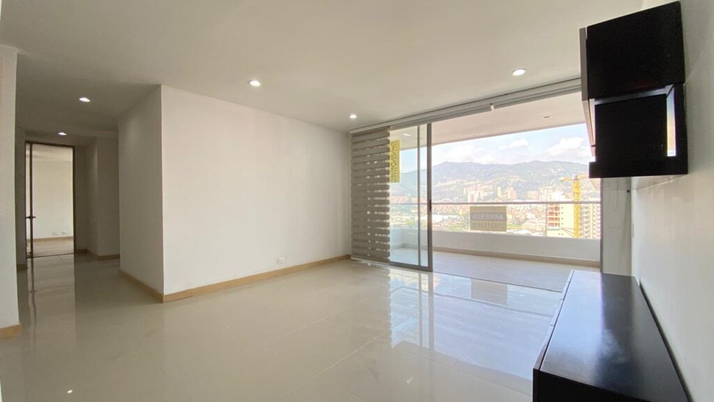 3BR Envigado Apartment With Complete Amenities – Quiet, Walkable Area With Easy Access To Buena Mesa Entertainment Zone