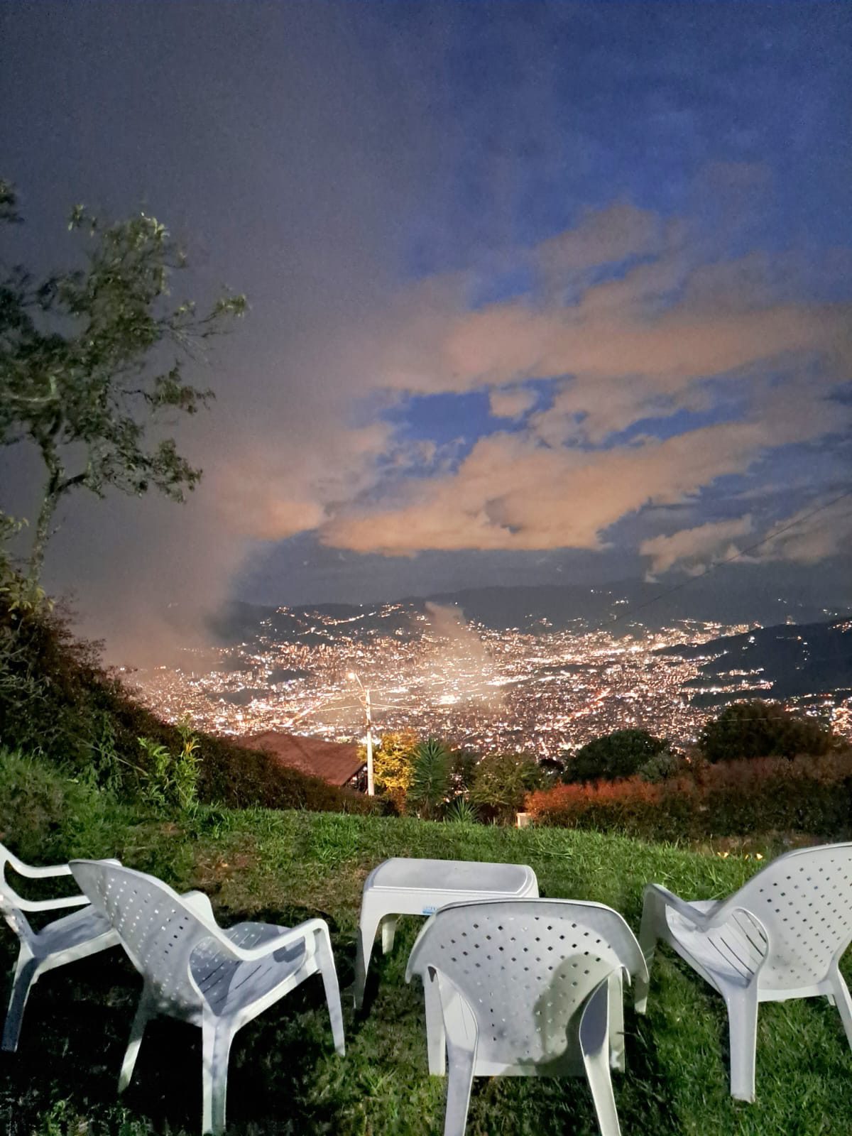 Six Bedroom Finca With Incredible Views Of Medellin – Just 40 Minutes To Laureles Six Bedroom Finca With Incredible Views Of Medellin – Just 40 Minutes To Laureles