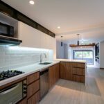 Priced To Sell! Remodeled Luxury Penthouse in Near Segundo Parque | Laureles