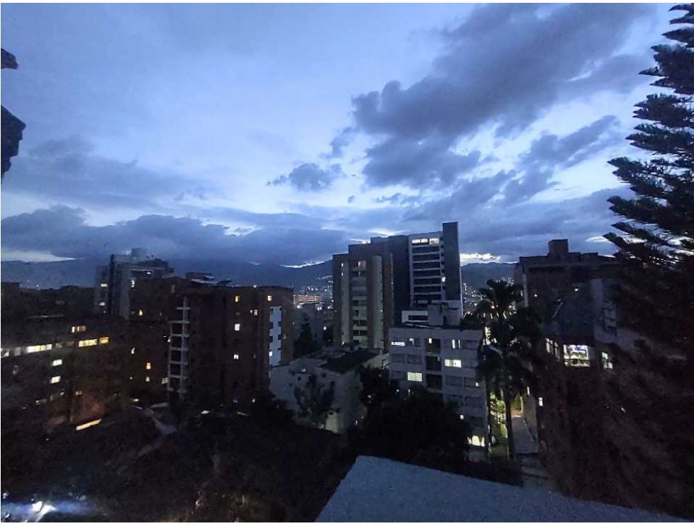 Two-Level, 3BR Penthouse in Envigado’s Zuñiga Neighborhood – Low Cost/M2, Perfect To Update With Low HOA
