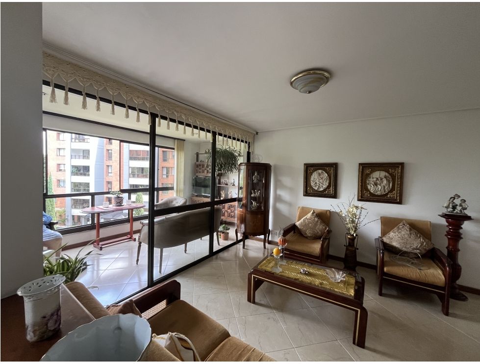 3BR Envigado Apartment Perfect For A Remodel In Popular Zuñiga/La Frontera Area