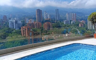 Short Term Rental Apartment With Central Location and Rooftop Pool In El Poblado