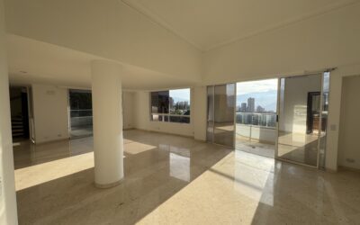 title Stunning Views! 4BR Penthouse with Five Balconies in the El Tesoro Sector of El Poblado