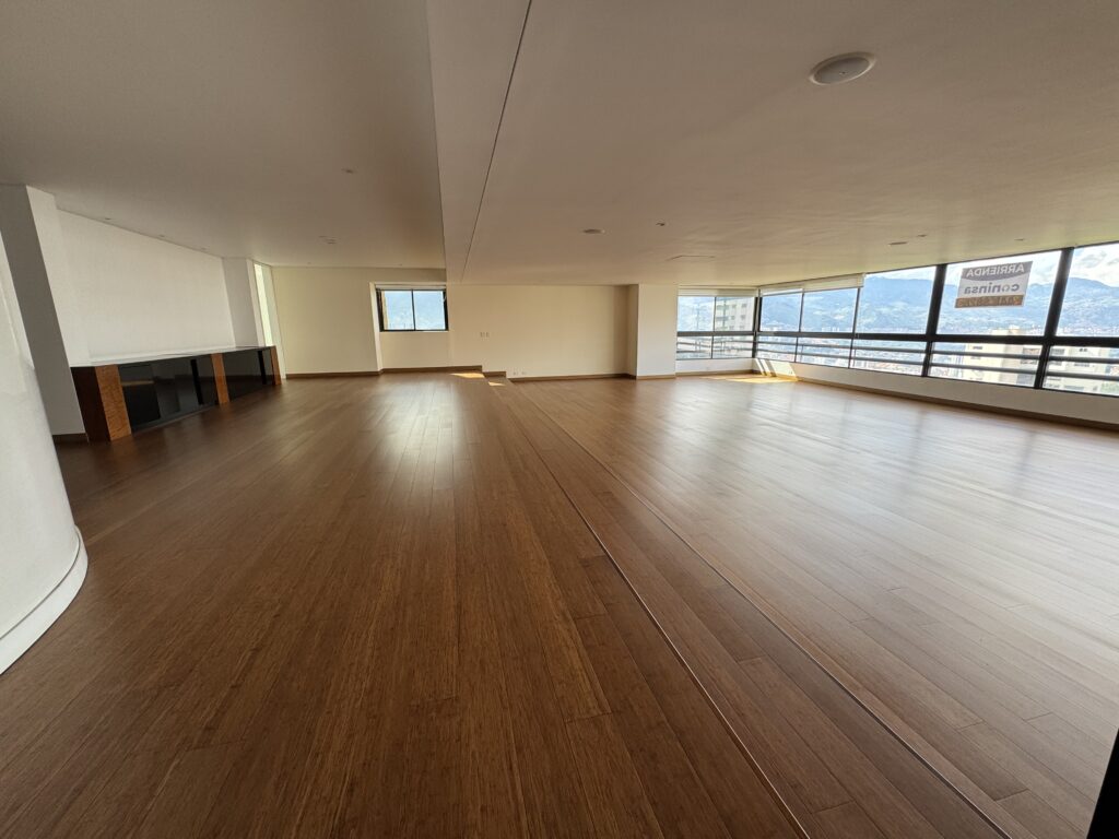 5,381 Sq Ft 4BR Apartment with Hardwood Flooring in Campestre Area Of El Poblado