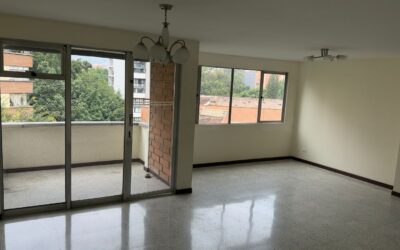 3BR Conquistadores (Laureles) Apartment With Access To Parques del Rio and Low HOA Fees