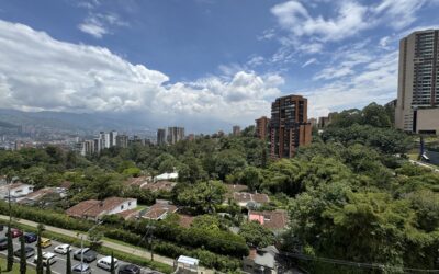 Well-Located 3BR El Poblado Apartment With Views and Hardwood Flooring
