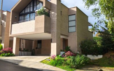 Fairly New Two-Level Gated Community Home in El Retiro