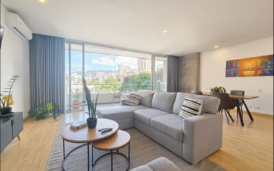 Well-Priced, 1BR Apartment in El Poblado With Stunning Views