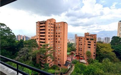 Upgraded Classic Residence With Low Cost Per M2 in El Tesoro