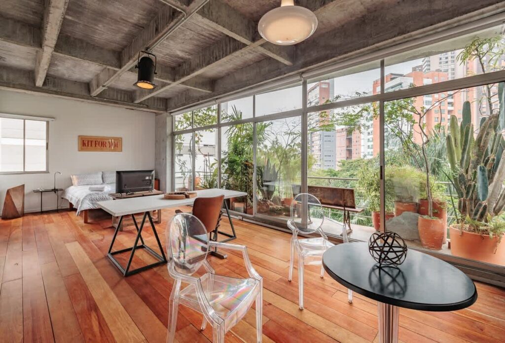 Remodeled Loft with High Ceilings in Walkable Area | El Poblado