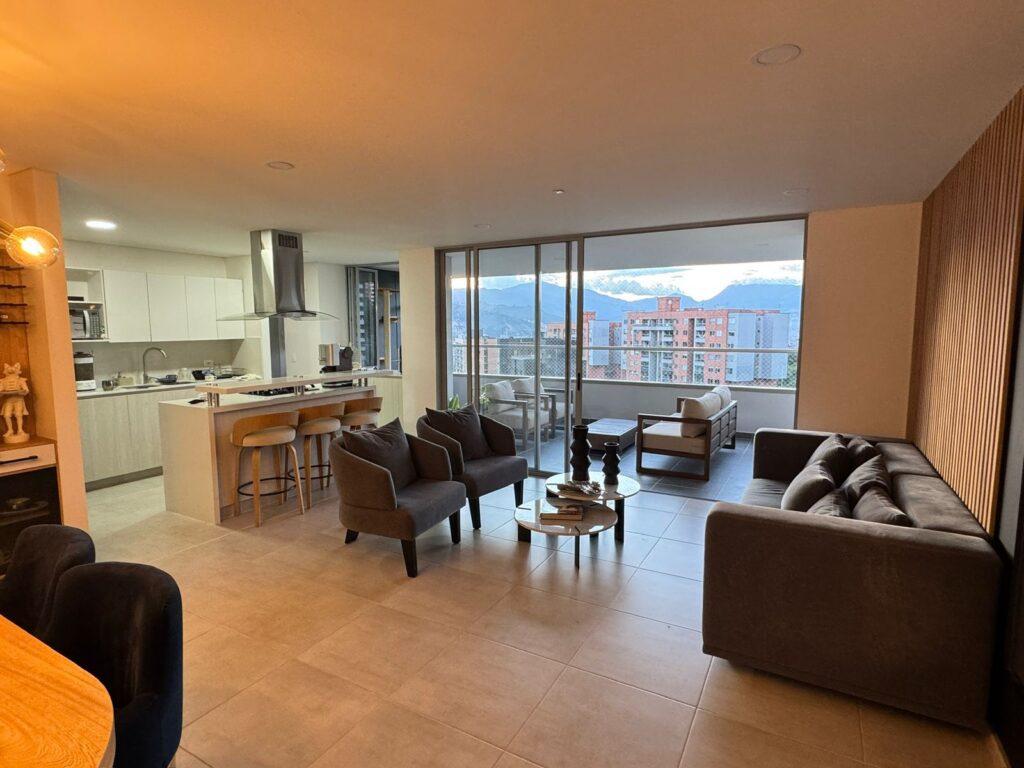 Elegant Three-Bedroom Residence with City Views | Envigado