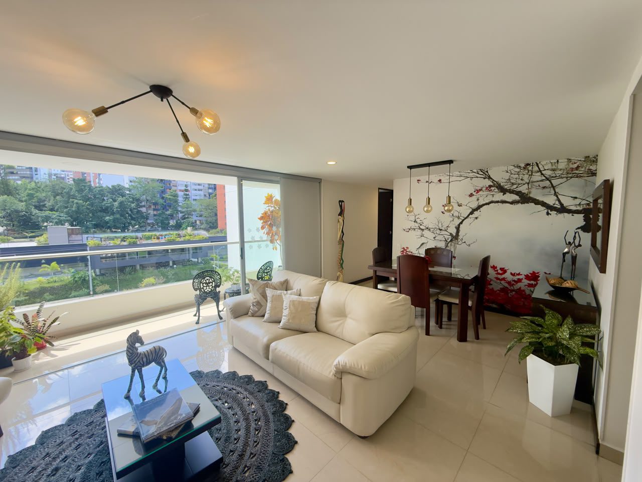 Turnkey 3BR Apartment Walking Distance to The Golden Mile | El Poblado Turnkey 3BR Apartment Walking Distance to The Golden Mile | El Poblado
