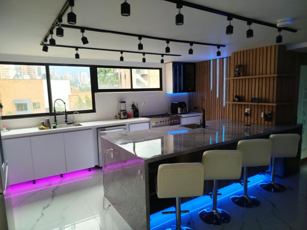 5BR Remodeled Luxury Penthouse with Wellness Suite | Provenza