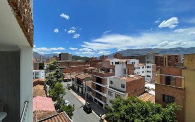title Turnkey 3BR Furnished Residence with A/C and City Views | Laureles