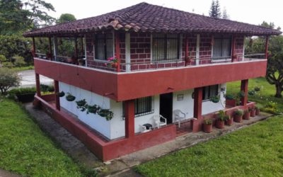 Charming Fredonia Finca on Beautiful Lot Only One Hour From Medellin