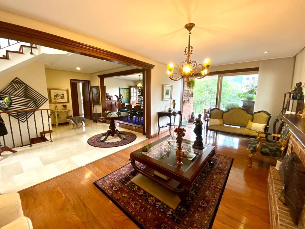 Huge El Poblado Gated Community Home With Abundant Outdoor Spaces, Private Jacuzzi and Perfect for Entertaining