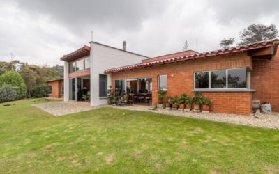 Beautiful Home Near Columbus School For Children in Popular Area of Envigado Perfect For Families