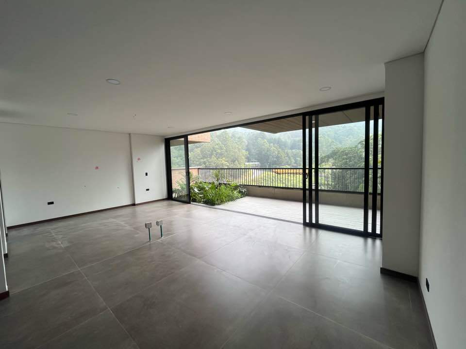Perfect For A Digital Nomad; Brand New, Quiet, 15th Floor El Poblado Bachelor Pad With Private Terrace and Co-Working Space