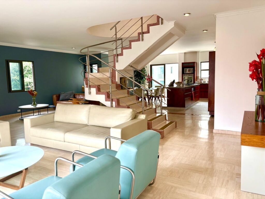 Price Reduced! Two-Level El Poblado Penthouse With American-Style Kitchen and Multiple Balconies; Just a 12 Minute Walk To Provenza