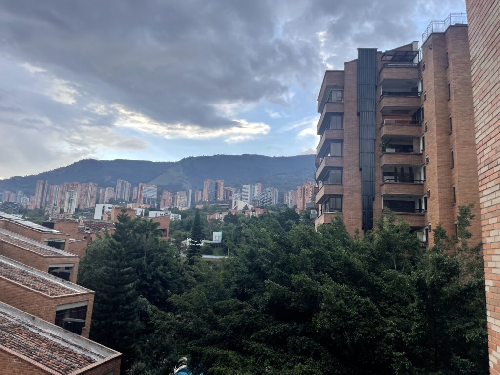 4BR, Centrally Located El Poblado Penthouse With Two Levels, Super Views, and a Fantastic, Quiet Community