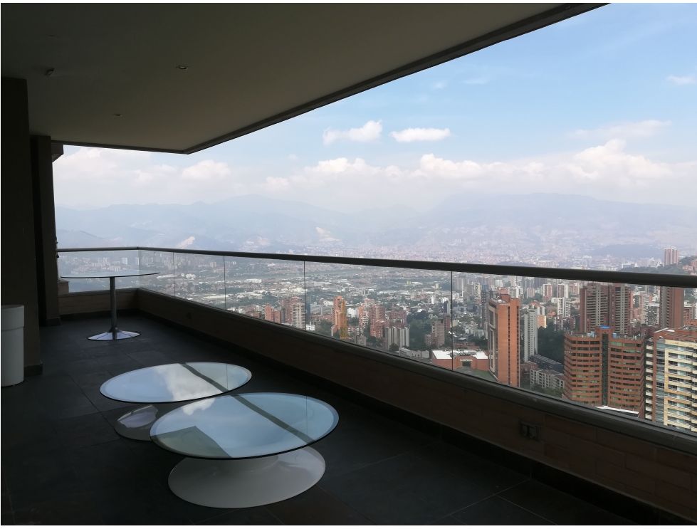 Penthouse for Sale in El Poblado, Medellin | 4BR w/ Views Near El Tesoro