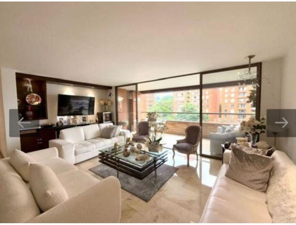 Spacious, Near Penthouse Three Bedroom El Poblado Apartment with High Floor Views and Central Location