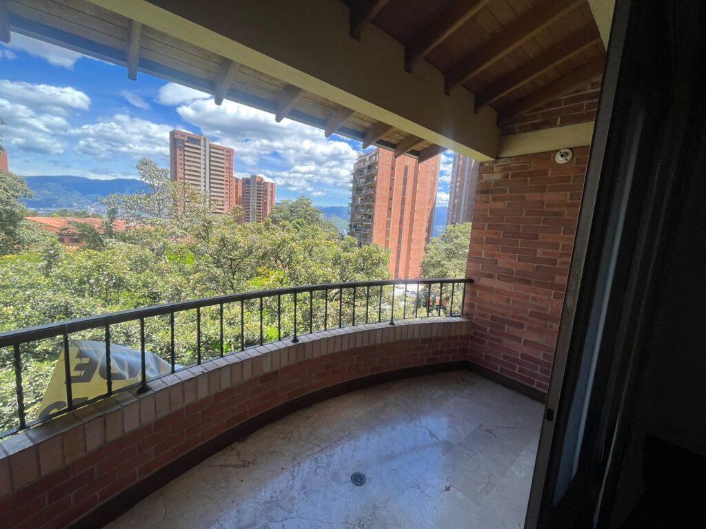 Buy House, Medellin, El Poblado | 4BR Three-Level w/ Low Cost per M2