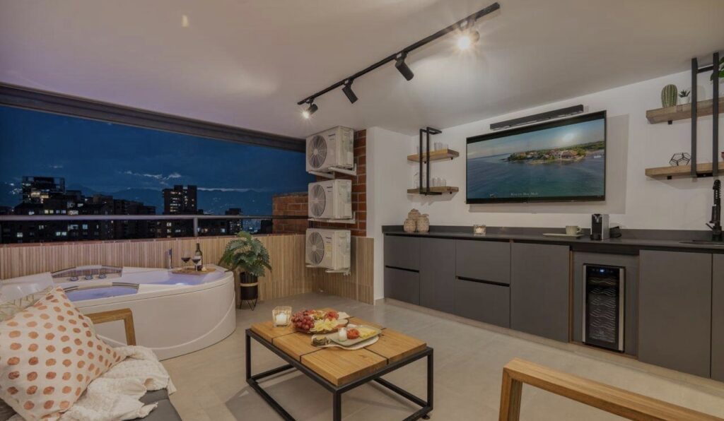 Price Reduced! Completely Remodeled, Two-Level Provenza (El Poblado) Penthouse With Jacuzzi and Industrial Finishing’s