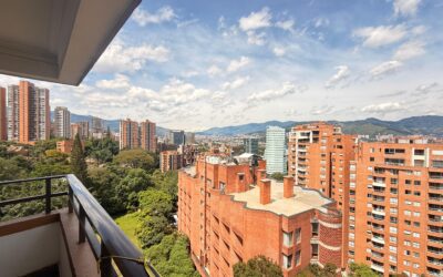 Apartment for Sale in El Poblado, Medellin | Deal! 3BR Unit