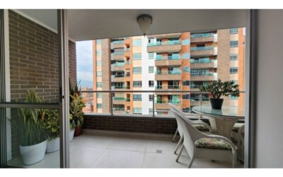 title Like-New, 3BR Zúñiga Apartment with Low HOA Near El Poblado Border