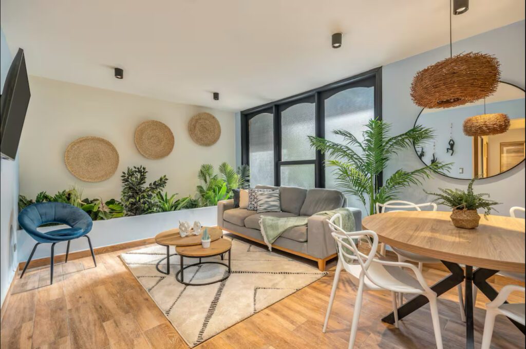 Price Drop! Turn-Key Investment With Seller Financing: 3BR in the Heart of Manila With No HOA Fees