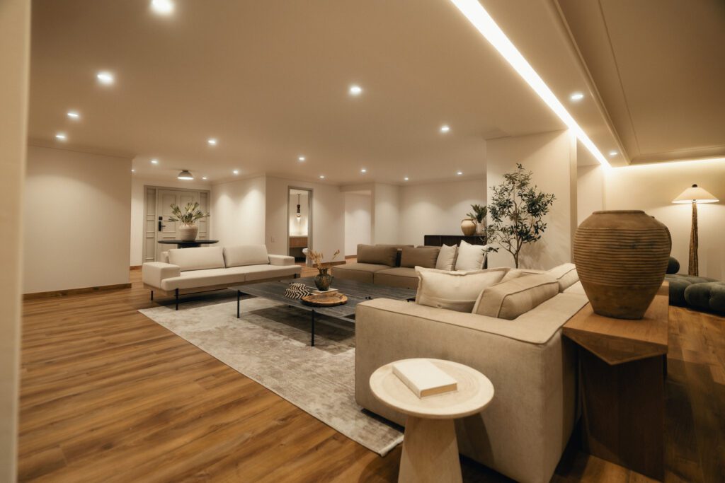 Massive 4BR Remodeled Luxury Apartment with 80m2 Terrace in the Golden Mile Sector of El Poblado