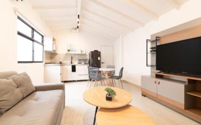 title Unique Opportunity – Top Floor Apartment Divided Into Two Short Term Rental Units – Perfect For Airbnb