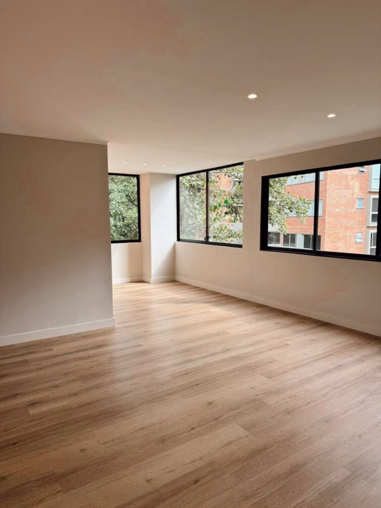 Recently Remodeled 3BR El Poblado Apartment With Great Access To The Golden Mile