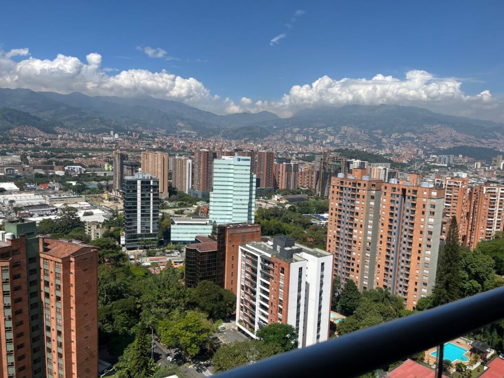 High Floor, Turnkey Castropol (El Poblado) 3BR Apartment With Breathtaking Views