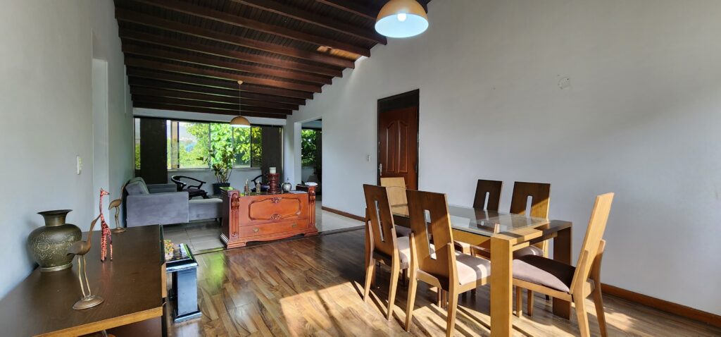 3BR Penthouse Ideal For Renovation Opportunity In El Poblado
