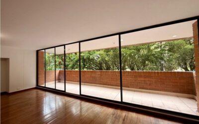 3BR El Poblado Apartment With Spacious Balcony and Hardwood Flooring Throughout