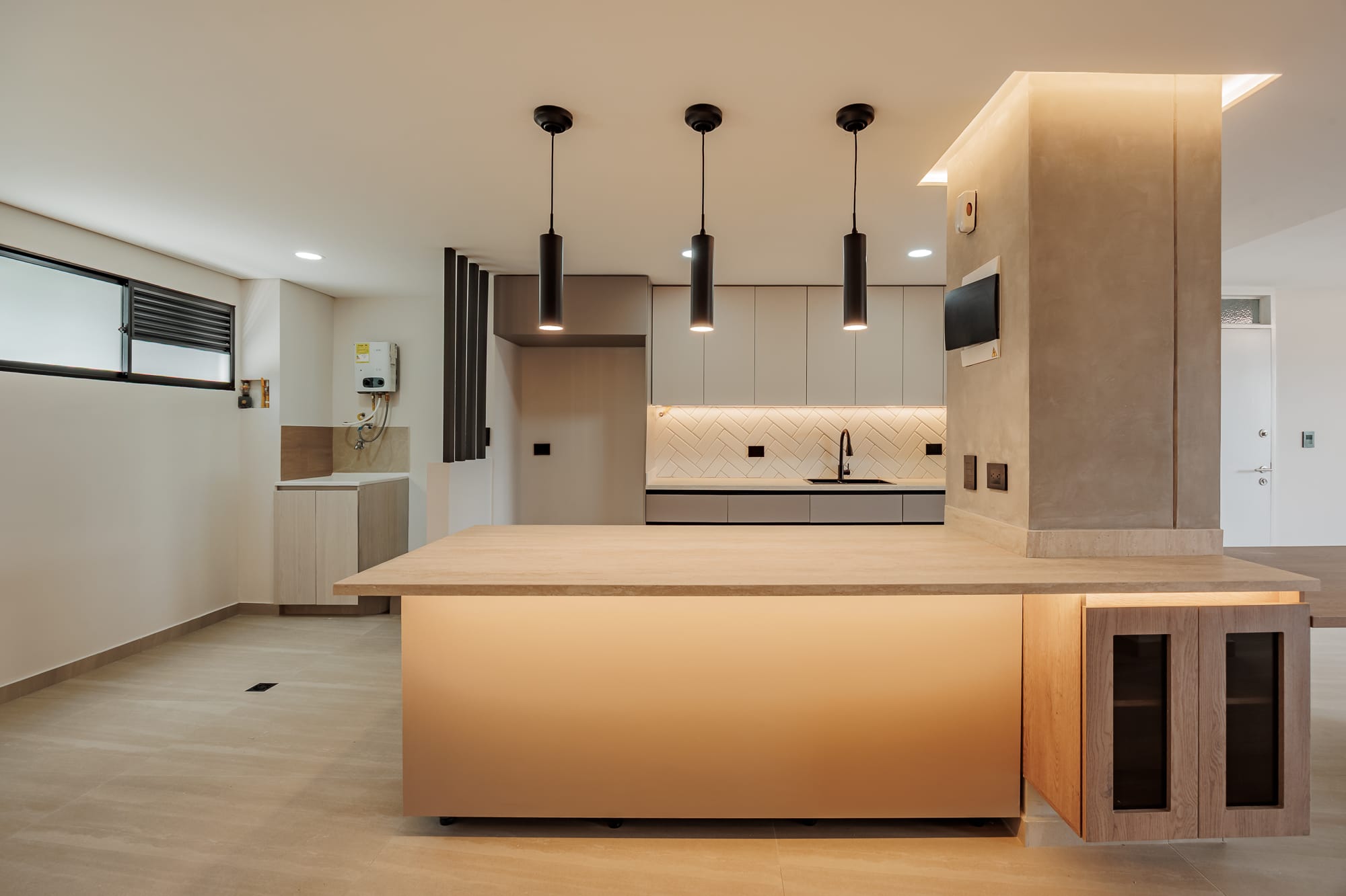 Price Reduced! Well-Priced 3BR Lalinde Apartment – Quality Remodel In Strategic Location