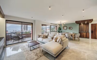 Remodeled, Open Concept Apartment in the El Tesoro Sector of El Poblado
