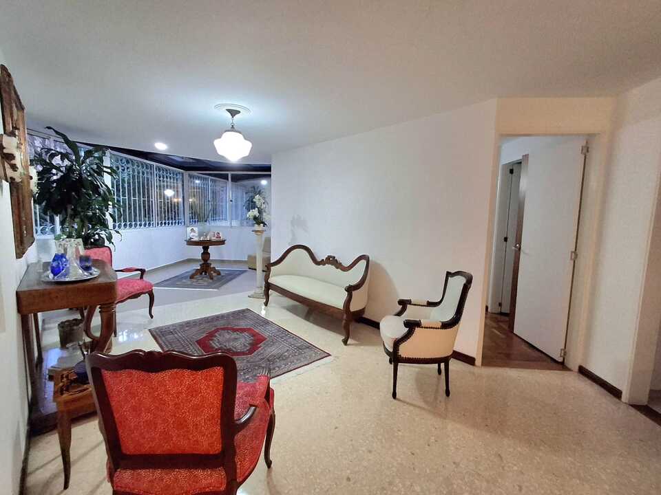 2BR Renovation Opportunity in San Lucas, El Poblado